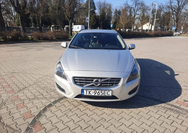 Volvo V60 cena 27500 przebieg: 305000, rok produkcji 2011 z Kielce małe 106